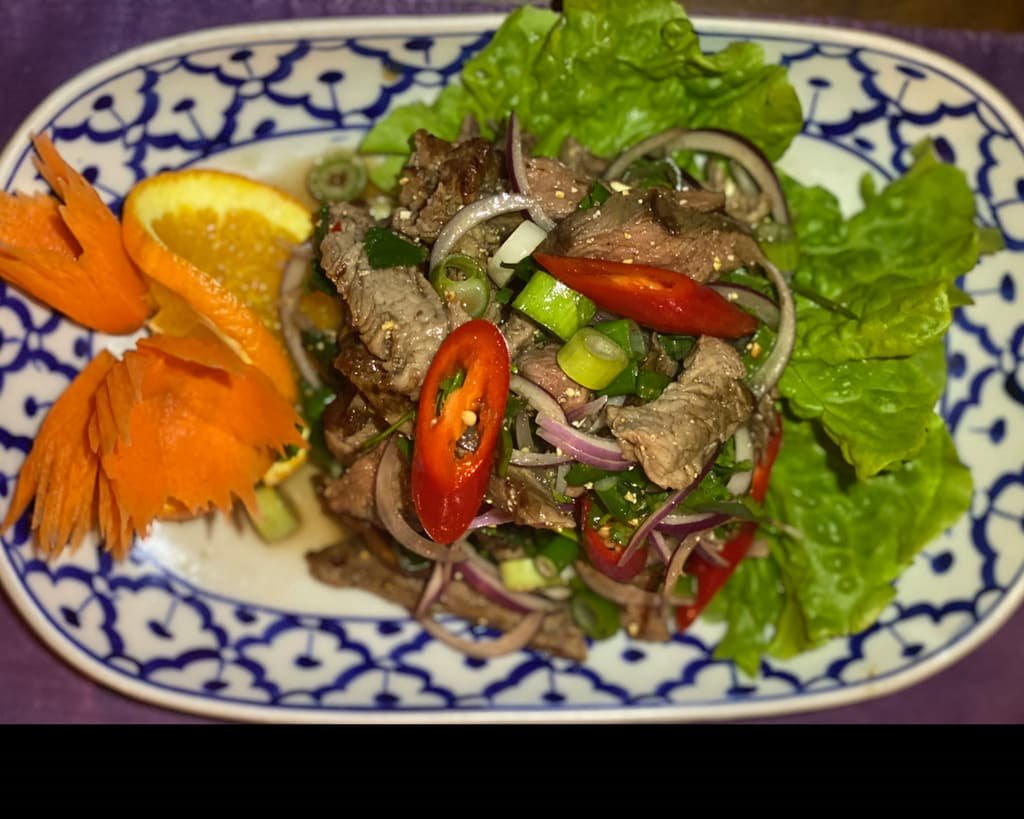 Nam tok beef salad, Before