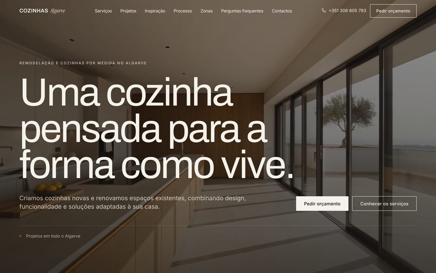The Cozinhas Algarve website on a desktop screen.